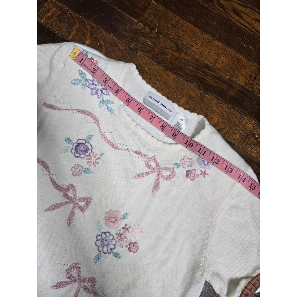 Vintage 90s Grannycore White Pink Bow Floral Embroidered Shirt - Picture 5 of 9